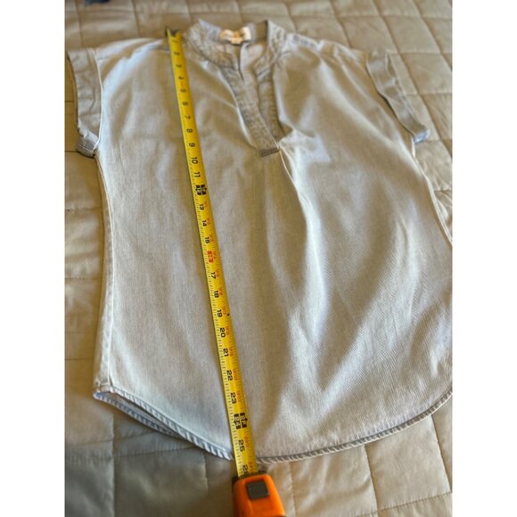 Cloth & Stone Chambray Split Neck Top XS Blue Tencel Short Sleeve Casual Blouse - Picture 4 of 10